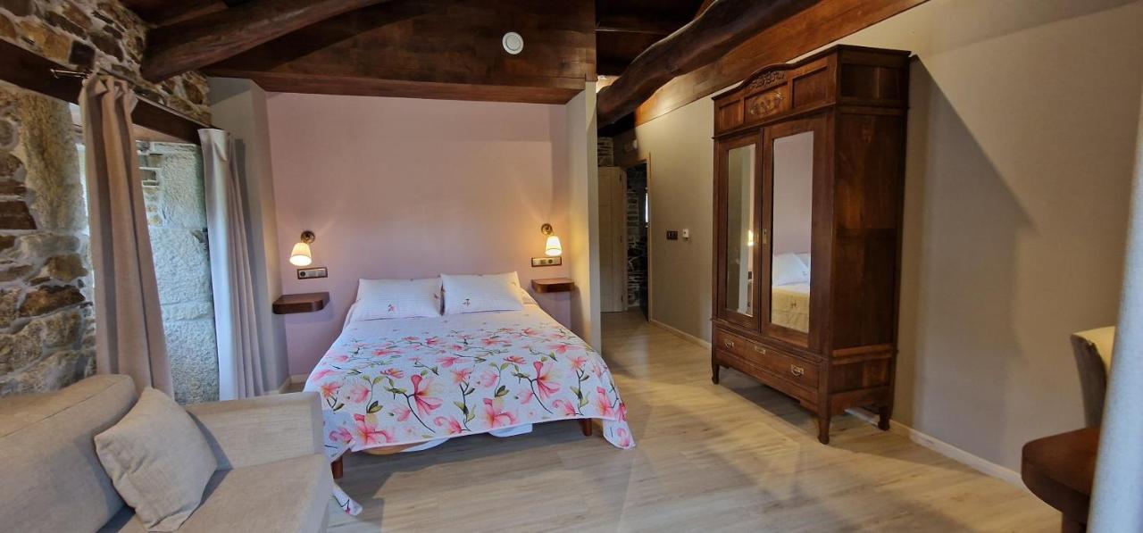 Habitaciones La Cuevona De Guitiriz Lugo Buitenkant foto